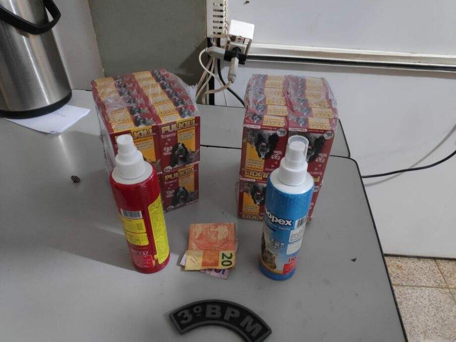 Bandido é flagrado em MS furtando sabonetes para sarna e spray contra pulgas