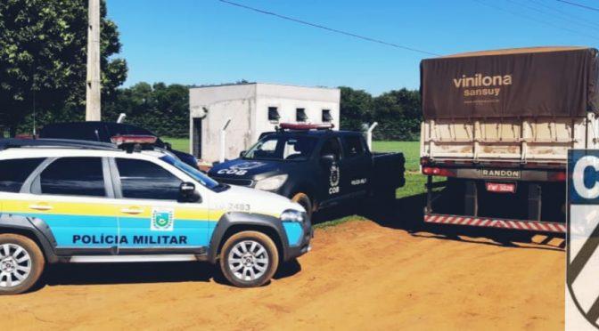 Polícia apreende carreta usada em furtos de R$ 2 milhões em grãos