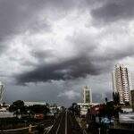 Vídeo: chuva vem com rajadas até 66 km/h em Campo Grande e cidades vizinhas