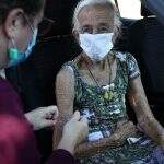 Dourados inicia agendamento para vacinação de idosos com 76 anos