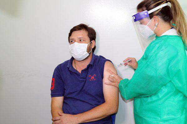 Em Três Lagoas, 63% dos grupos prioritários já foram vacinados contra a Covid-19