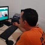 Detentos podem receber ‘visitas virtuais’ de familiares por videochamadas em MS