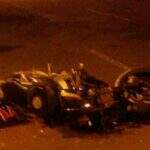 Dois ficam feridos em acidente envolvendo duas motos na Avenida Interlagos