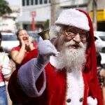 Papai Noel chega ao centro de Campo Grande para estimular comércio