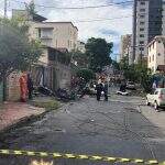 Avião de pequeno porte cai em rua de Belo Horizonte e deixa um morto