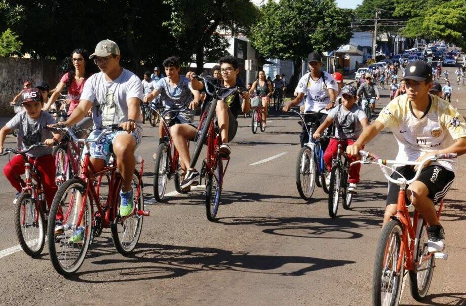 Passeio ciclístico do Dia do Trabalhador diz reunir 3 mil no Parque das Nações
