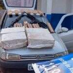 Motorista abandona carro com 110 kg de maconha ao ver polícia