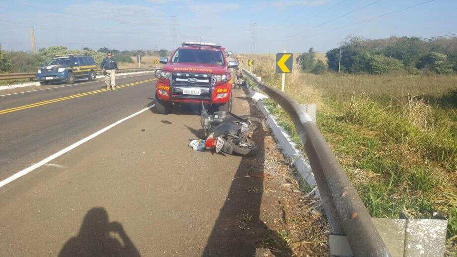 Motociclista se acidenta e é encontrado morto às margens da BR-262