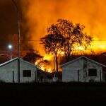 Incêndio em fazendas chega perto da cidade e leva 15 horas para ser combatido em Bodoquena