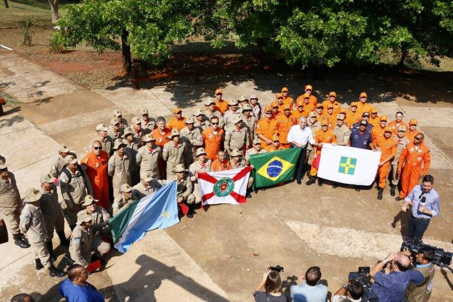 A equipe de militares do DF atuaram por 11 dias no MS (Foto: Henrique Arakaki