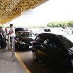 Táxi, Rodar ou aplicativo: ‘briga’ por clientes continua no aeroporto de Campo Grande