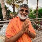 O que o Guru indiano Atma Nambi sugere em Campo Grande para uma vida mais plena