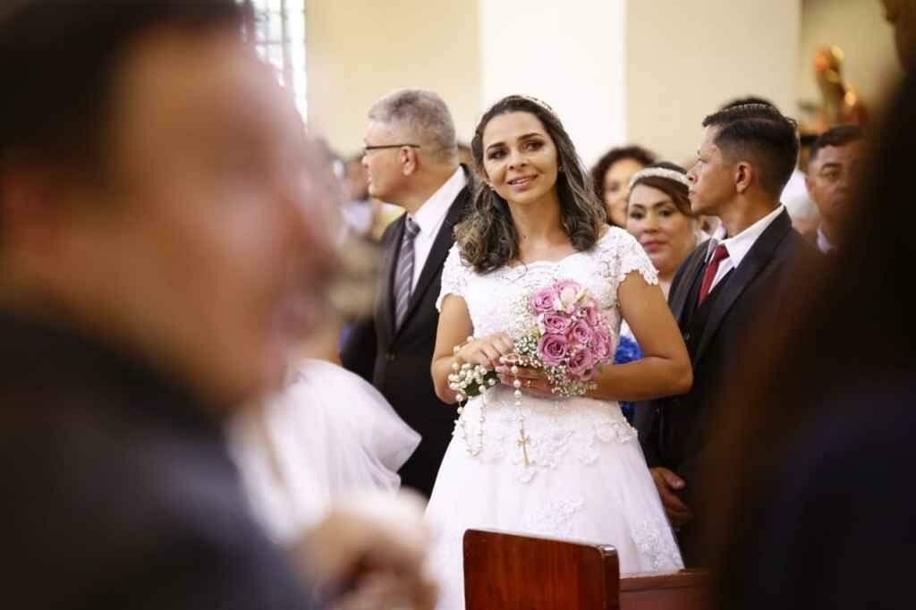 Emoção é a palavra do dia em casamento coletivo. (Marcos Ermínio