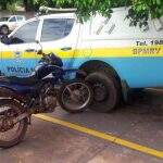 Dois são flagrados com motocicleta roubada durante abordagem da PMR