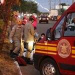 Motociclista morre ao colidir contra poste na Avenida João Arinos