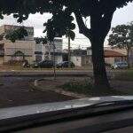Leitor flagra postes caídos e fios expostos na Avenida Mato Grosso