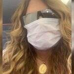 Elba Ramalho posta foto usando máscara após viagem a Recife