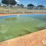 Sem manutenção, piscinas do Poliesportivo Tarsila do Amaral incomodam moradores