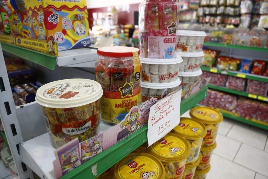 Paçoca, pipoca e cocada: ‘arraial’ na quarentena movimenta vendas em lojas de doces