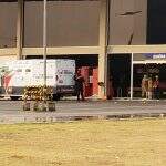 Carro forte resgata dinheiro de caixas eletrônicos destruídos em incêndio no Atacadão