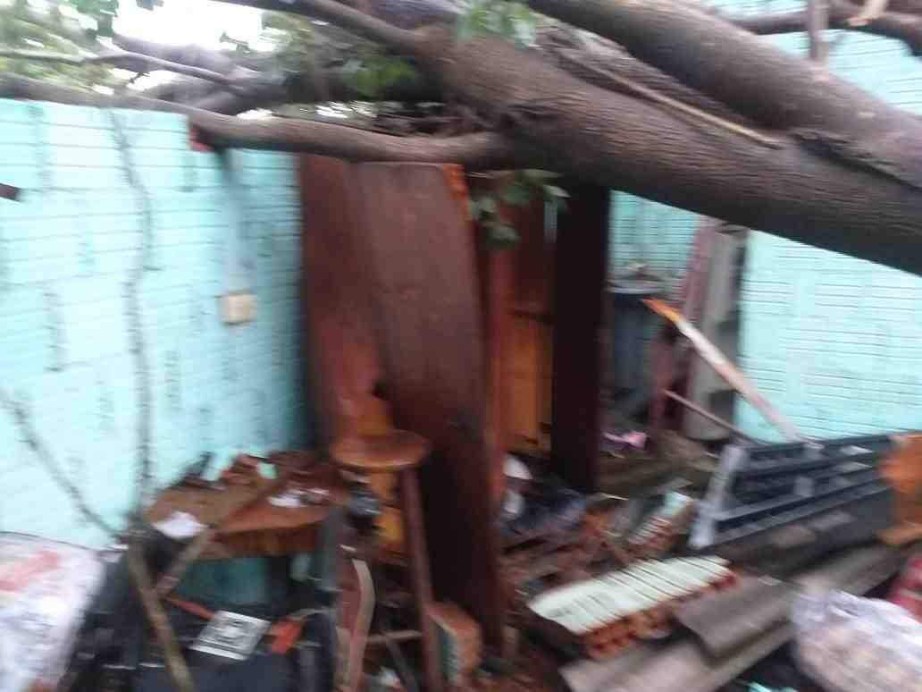 Tempestade também causa estragos no distrito de Anhanduí
