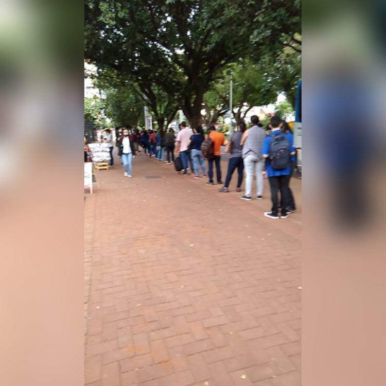 VÍDEO: Logo cedo, passageiros enfrentam filas e lotação em ônibus de Campo Grande