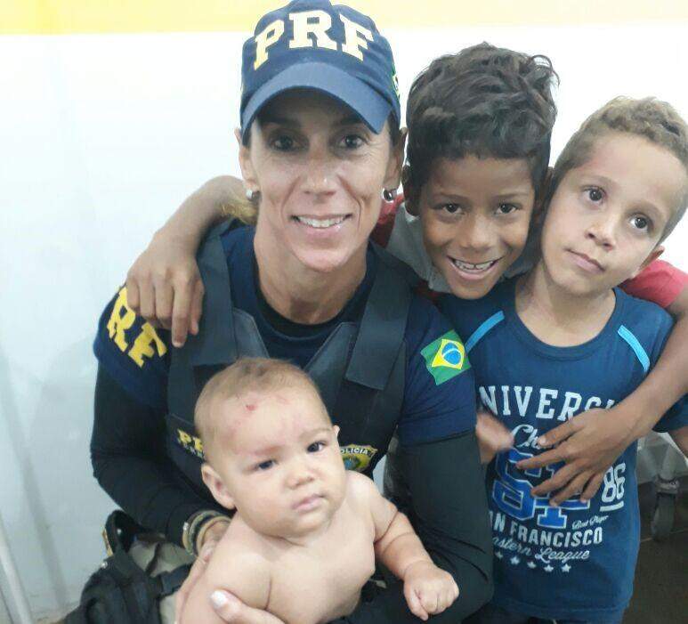 Uso de cadeirinha salva bebê de 8 meses em acidente na BR-163