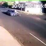 VÍDEO: imagens mostram motorista furando ‘Pare’ e atropelando editor de imagens