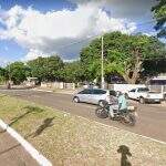 Motociclista tenta desviar, mas bate em caminhonete e é arrastado em acidente em Campo Grande