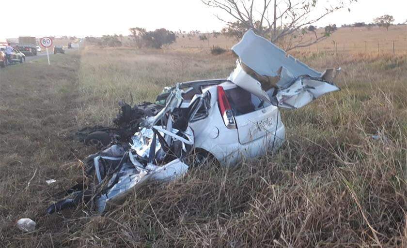 Motorista de 43 anos morre após colidir em caminhão na BR-158