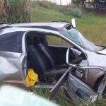 Jovem de 24 anos capota carro que dirigia, é lançado para fora e morre na MS-276