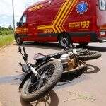 Após ser reanimado pelo Samu, motociclista que bateu em poste morre na ambulância