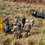 Dois morrem após caminhonete com 7 pessoas cair em ribanceira no anel viário de Campo Grande