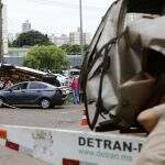 Acidente com caminhão desgovernado envolve vários veículos no centro de Campo Grande