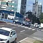 VÍDEO: Câmeras flagram batida entre camionete de 2,5 toneladas e carro de jornalista em Campo Grande