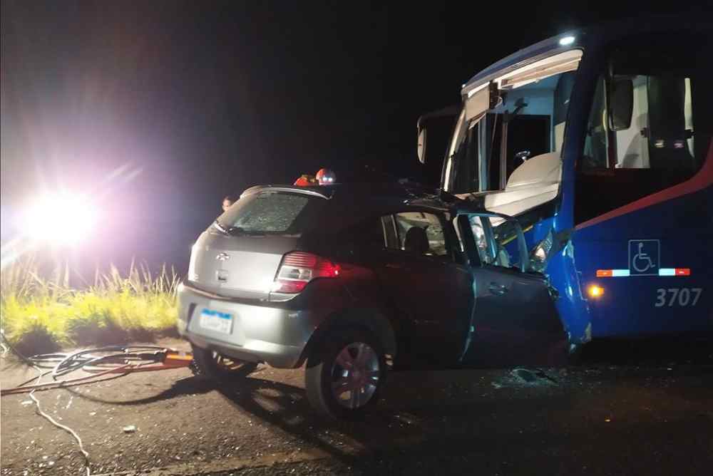 Vítima morreu presa nas ferragens