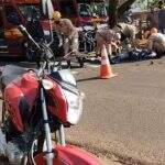 Motociclista freia ao notar viatura na Fernando Corrêa e provoca acidente com outra moto