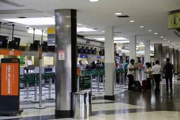 Com menos viajantes, movimento no aeroporto e rodoviária de Campo Grande cai até 43%