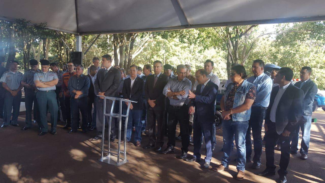 Autoridades durante solenidade na PMA. (Foto: Renata Volpe).