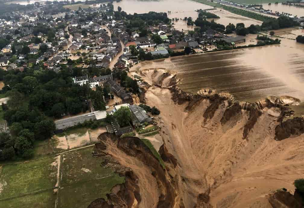 Inundações na Alemanha e Bélgica matam 63 e desalojam milhares