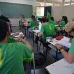 Secretaria de Educação compra R$ 5,5 milhões em mesa e cadeira para escolas de MS