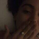 Será? Anitta posta foto com anel de brilhante e fãs especulam sobre noivado