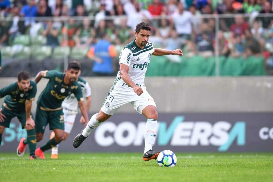 Na estreia de Felipão, Palmeiras desperdiça pênalti e empata com o América-MG