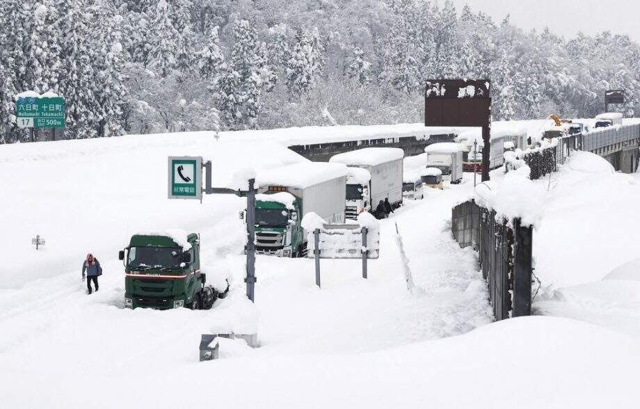 Tempestade de neve deixa ao menos quatro mortos na Espanha