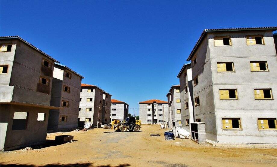 Prefeitura anuncia construção de novas unidades habitacionais em Dourados