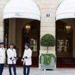 Bandidos fazem roubo milionário em hotel de luxo em Paris