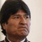 VÍDEO: Evo Morales é alvo de ira de militantes e leva cadeiradas