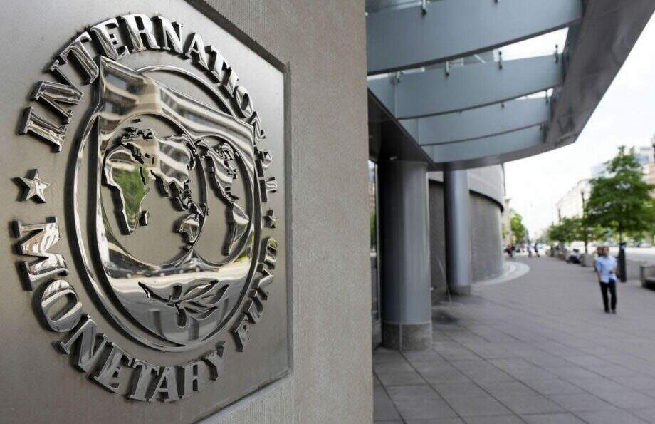 Grécia diz estar pronta para fazer pagamento ao FMI em 9 de abril