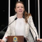 Vanessa Grazziotin defende corredor fluvial e rodoviário entre Manaus e porto do Equador