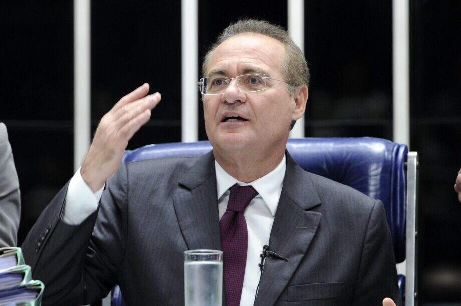 Renan diz que governo fica enfraquecido sem pronunciamento de Dilma